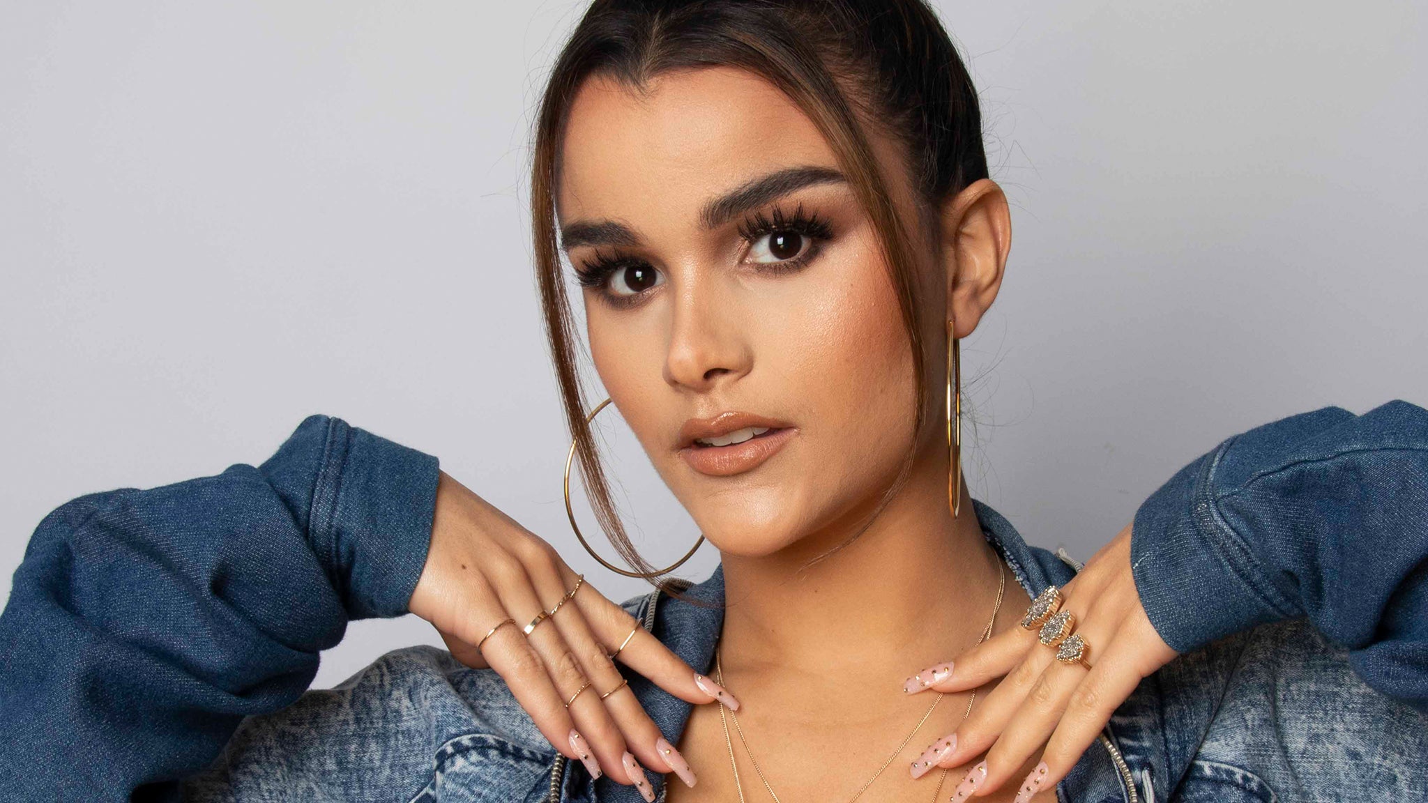 Clarissa Molina pagina web